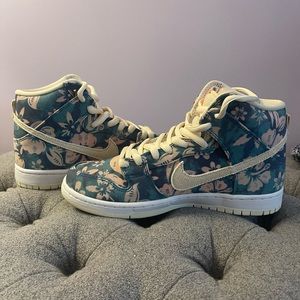 Nike Dunk High SB “Maui Wowie”